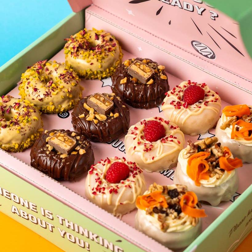 Caja de regalo "Baked All-Stars" de mini rosquillas sin gluten (12 unidades)