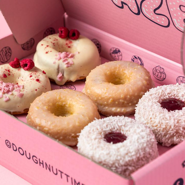 "Baked Afternoon Tea" glutenfreundliche Kuchen-Donut Geschenkbox