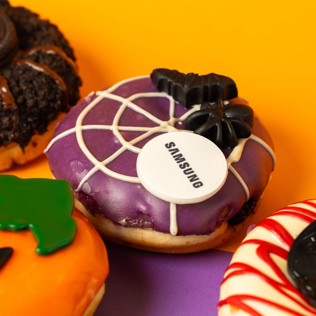"Corporate Halloween" boîte cadeau de donuts avec logo (VG)