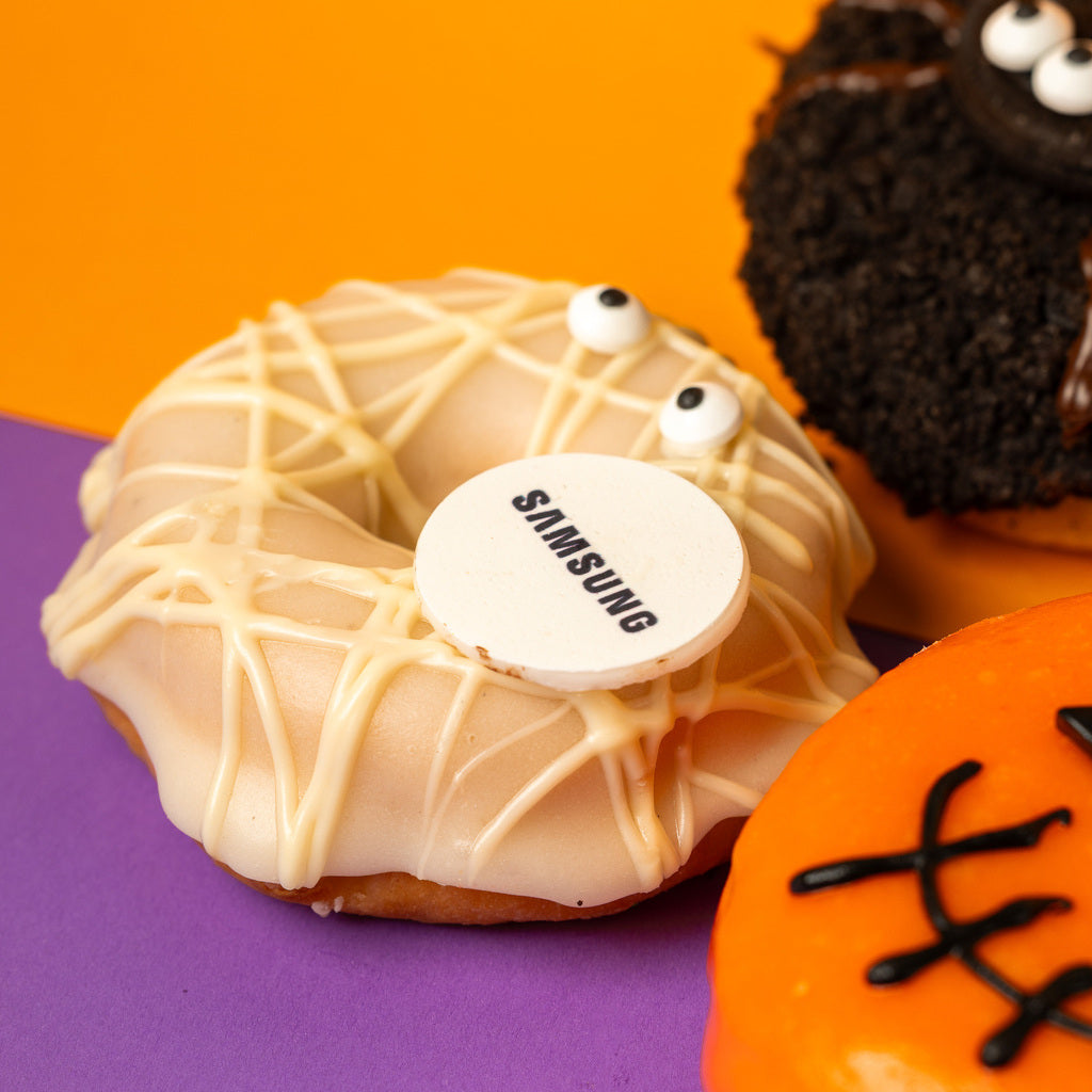 "Corporate Halloween" boîte cadeau de donuts avec logo (VG)