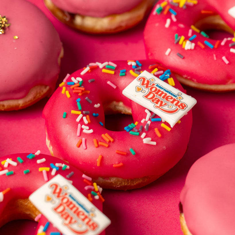 "Especial de Día de la Mujer" cofre regalo de mini donuts