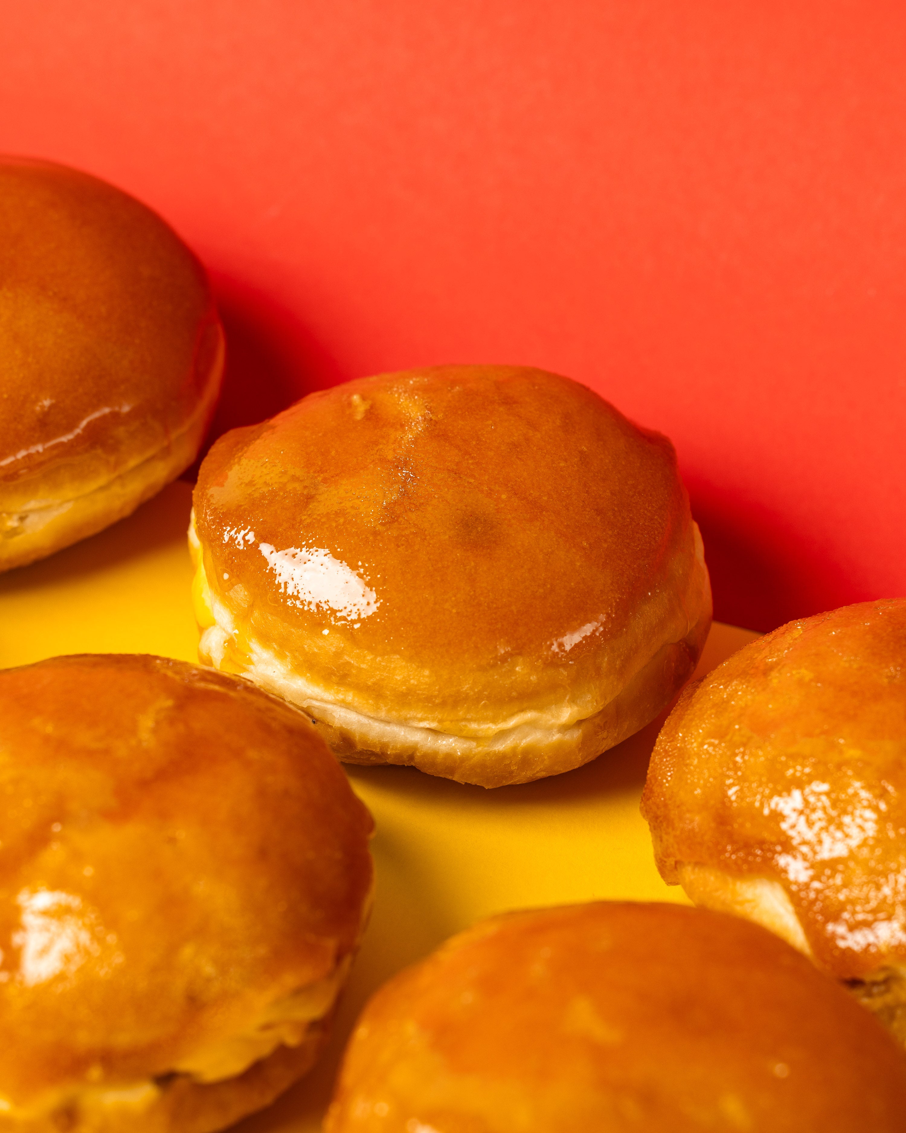 Crème brûlée donut gift box (VG)