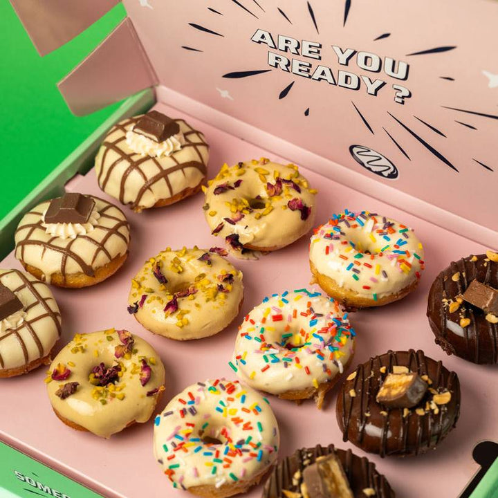 "Choccy Squad" caja de regalo de mini pasteles donut sin gluten