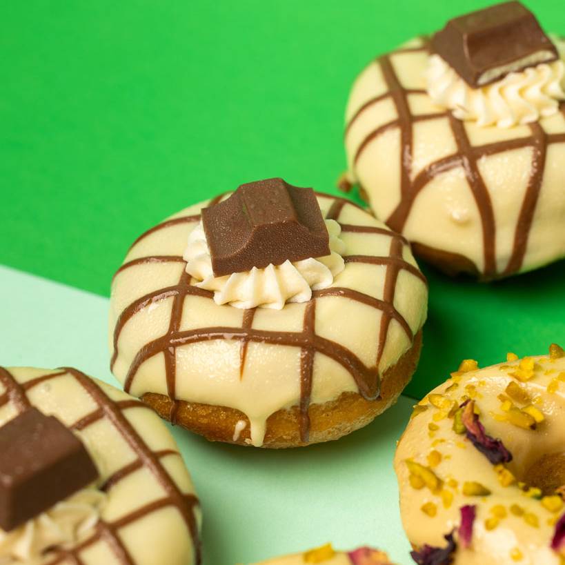 "Choccy Squad" caja de regalo de mini pasteles donut sin gluten