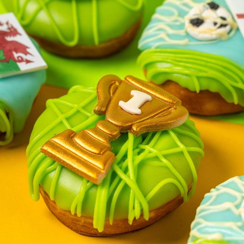 "Football Special" donut gift box (vegan)