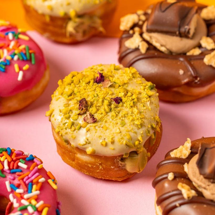 "Caja de regalo mini donuts "Favoritos de Leo